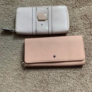 Two wallets!